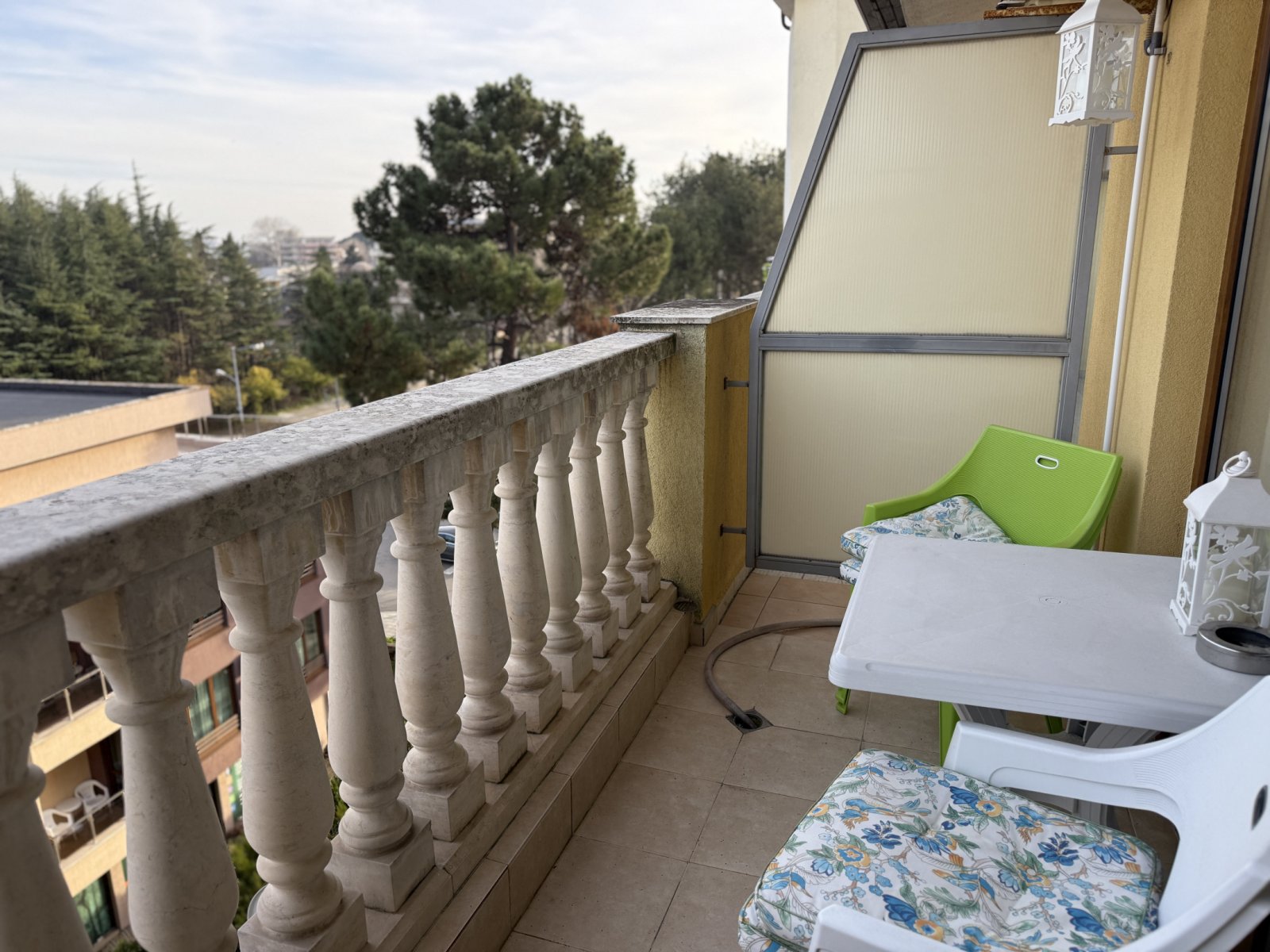 Großzügige Wohnung mit zwei Schlafzimmern und zwei Terrassen im Komplex Summer Dreams, Toplage, Sonnenstrand