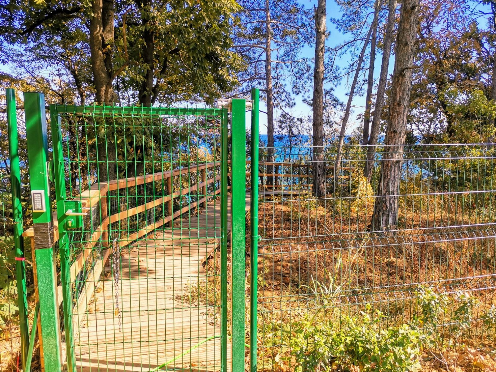 Vollständig möbliertes Studio mit herrlichem Meer- und Poolblick in einer neuen, luxuriösen Anlage