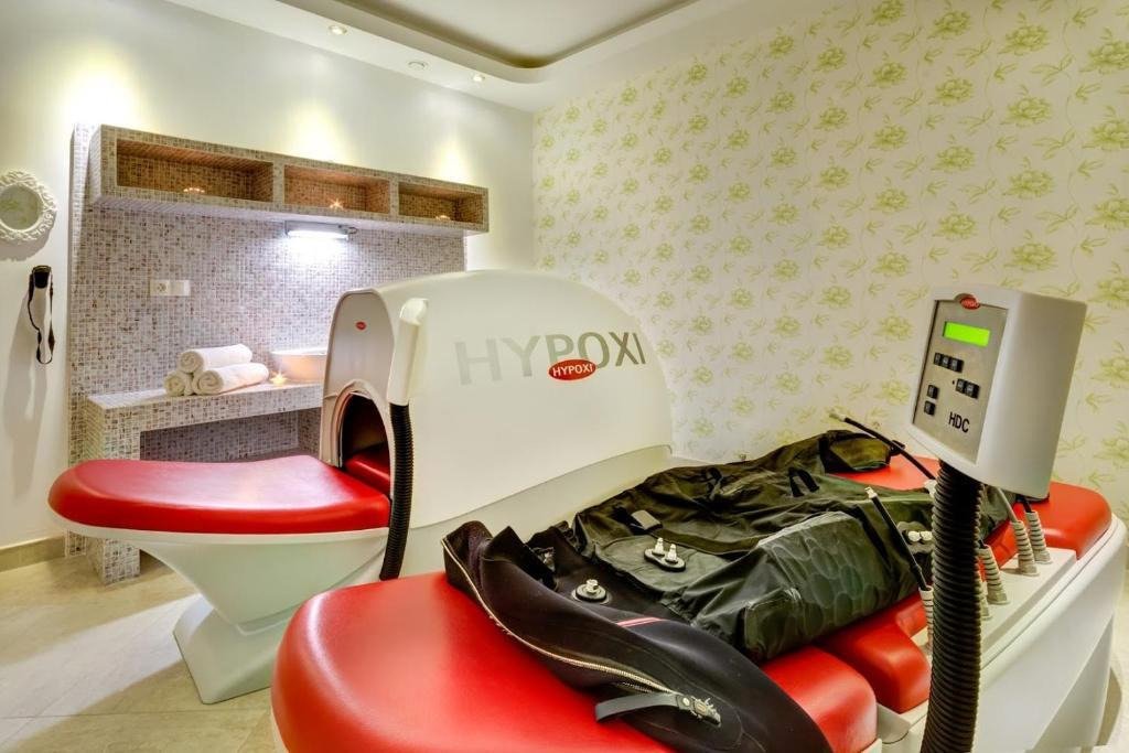 Einzigartige, luxuriöse Maisonette-Wohnung mit 4 Schlafzimmern, nur 300 m vom Strand in Nessebar entfernt!