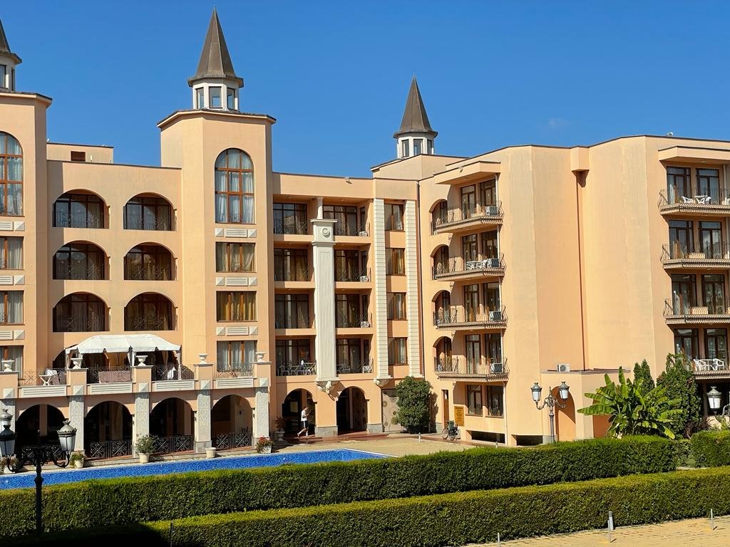Palazzo-Einzimmerwohnung, alle Transaktionsdokumente bereit