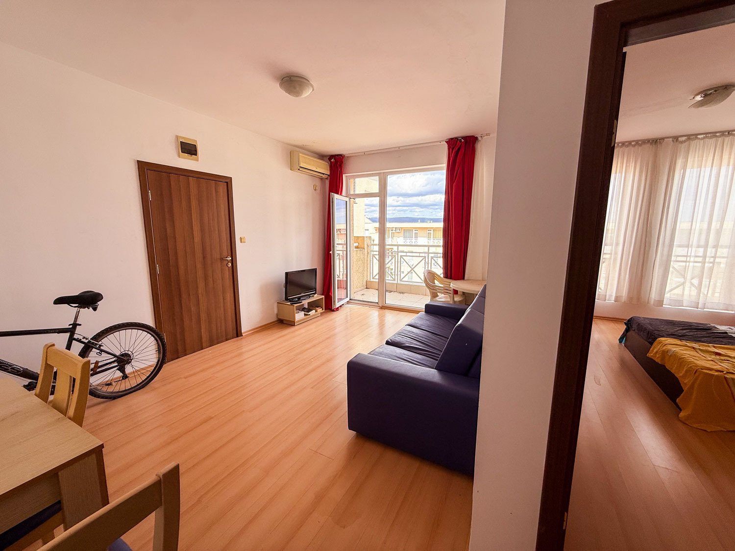 Dreizimmerwohnung mit Poolblick im Komplex Sunny Day 6 in Sonnenstrand, Bulgarien