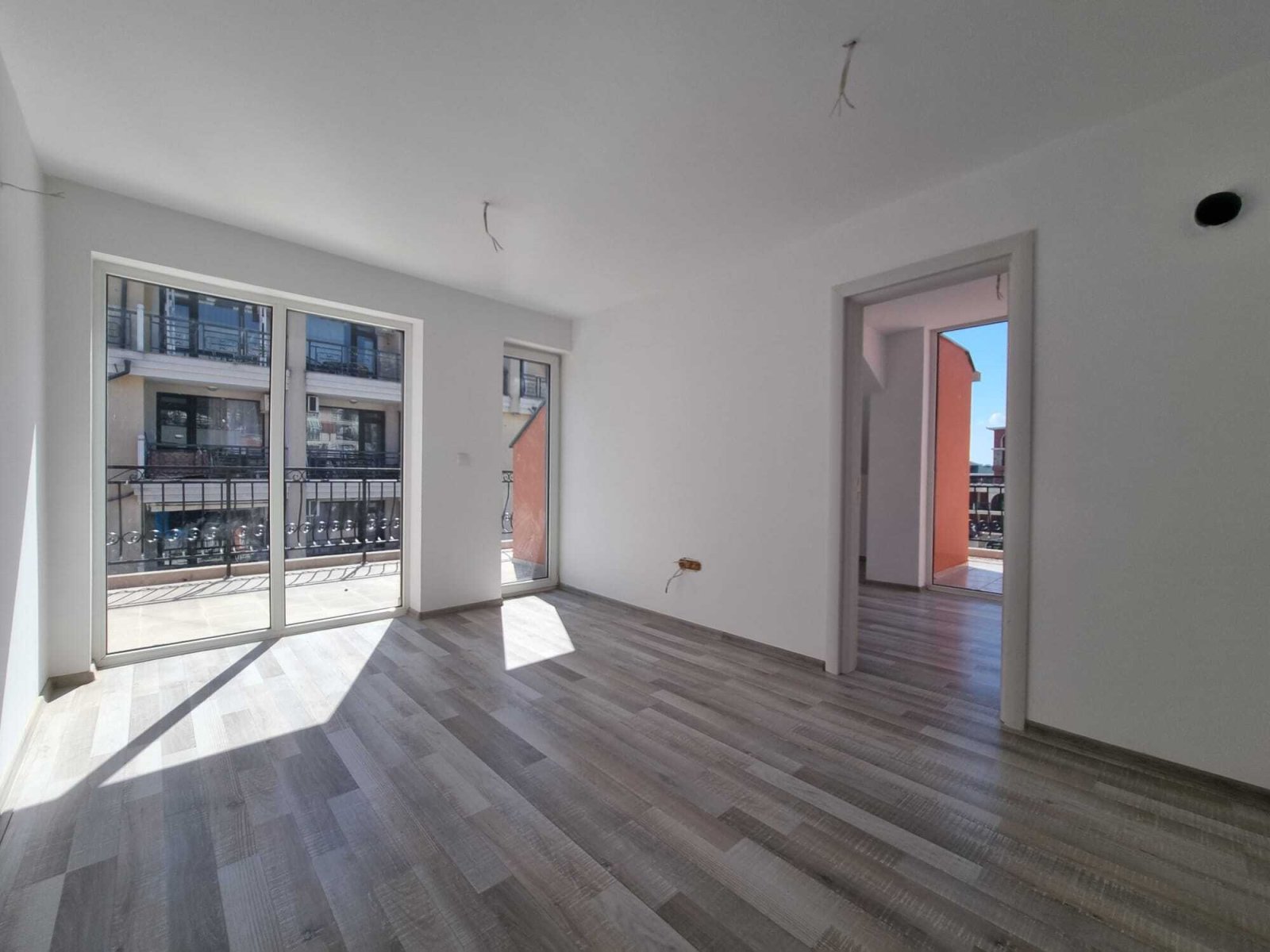 2 Zimmer Neubau Wohnung im Villa Venezia in Sveti Vlas Bulgarien