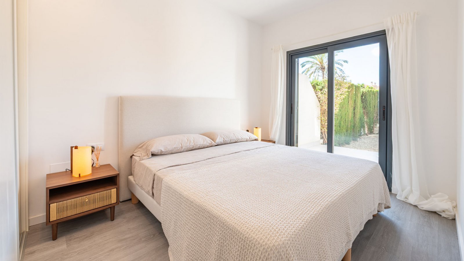 Sonderangebot: Luxuriöses Bungalow-Apartment in Cala Murada, Mallorca, mit 15.000 EUR Rabatt.