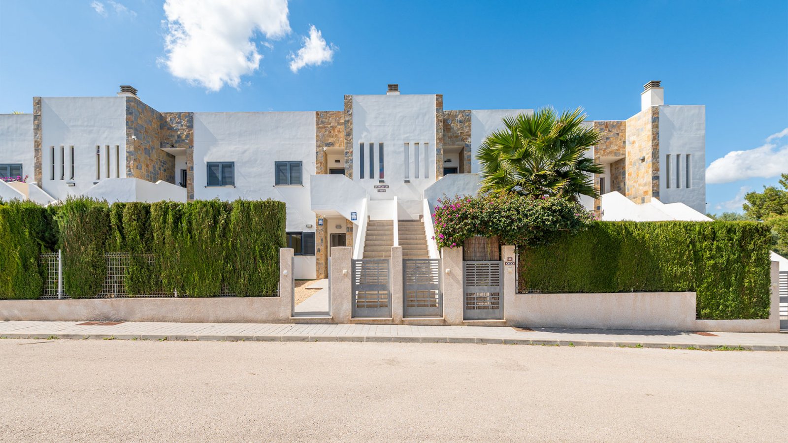 Sonderangebot: Luxuriöses Bungalow-Apartment in Cala Murada, Mallorca, mit 15.000 EUR Rabatt.