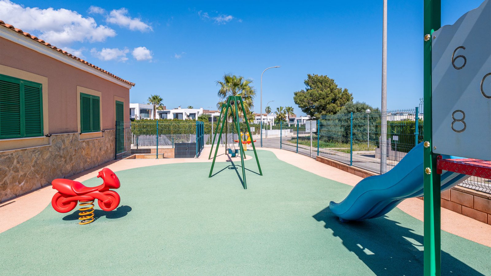 Sonderangebot: Luxuriöses Bungalow-Apartment in Cala Murada, Mallorca, mit 15.000 EUR Rabatt.