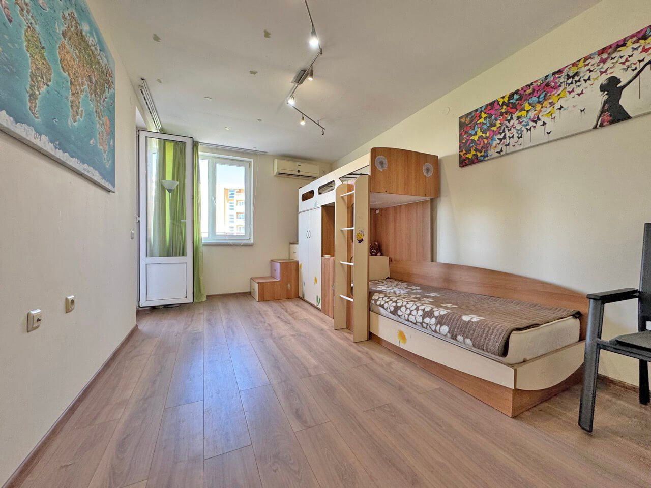Drei-Zimmer-Wohnung im Komplex Marina Fort, Sweti Wlas, Bulgarien.