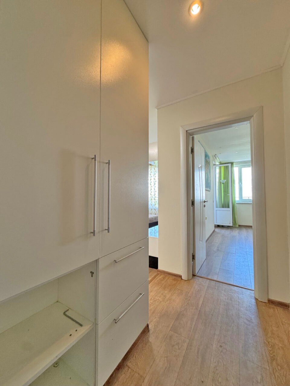 Drei-Zimmer-Wohnung im Komplex Marina Fort, Sweti Wlas, Bulgarien.