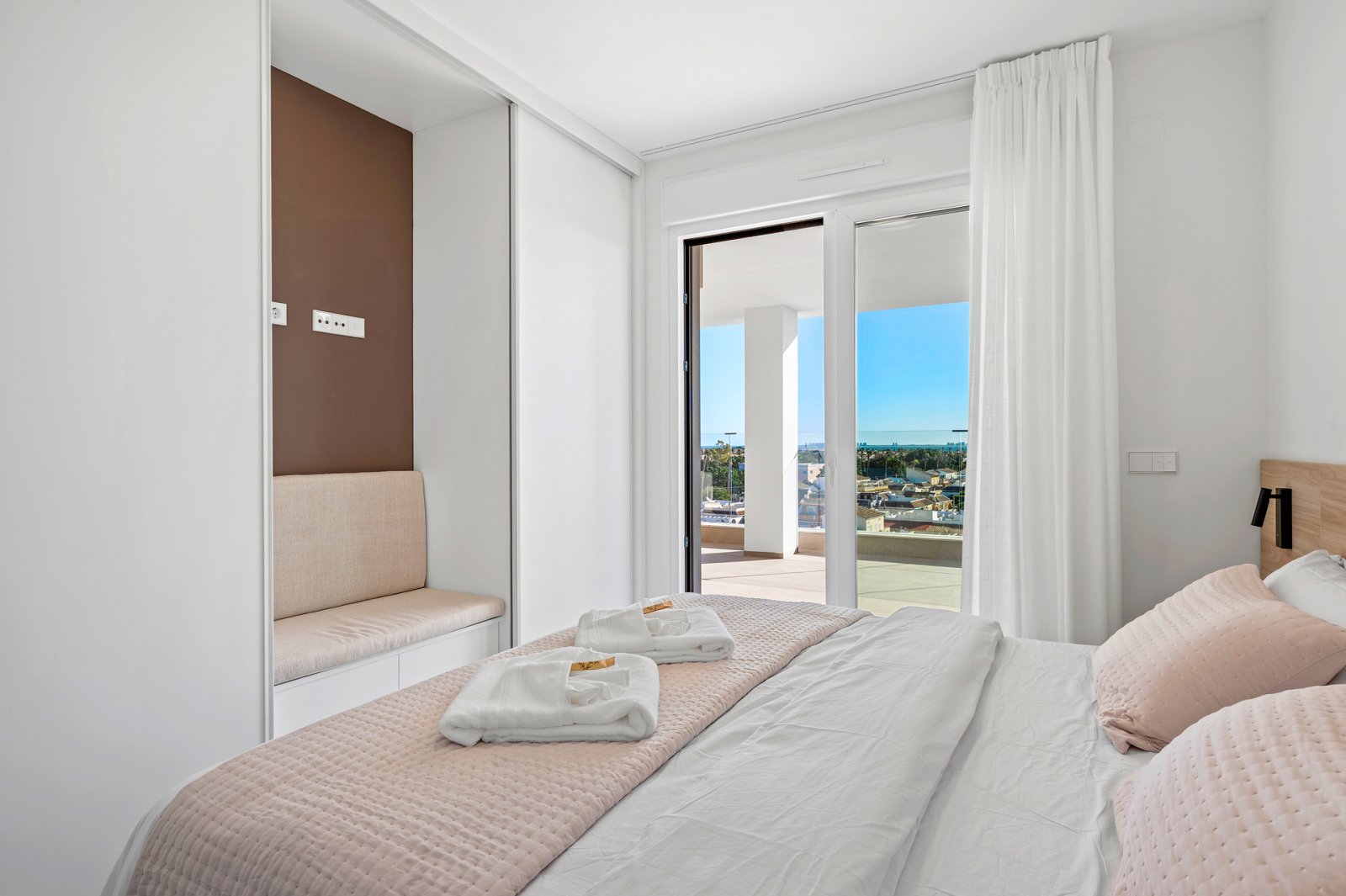 Exklusive Apartments und Penthäuser, 1 km vom Meer entfernt, Los Alcázares