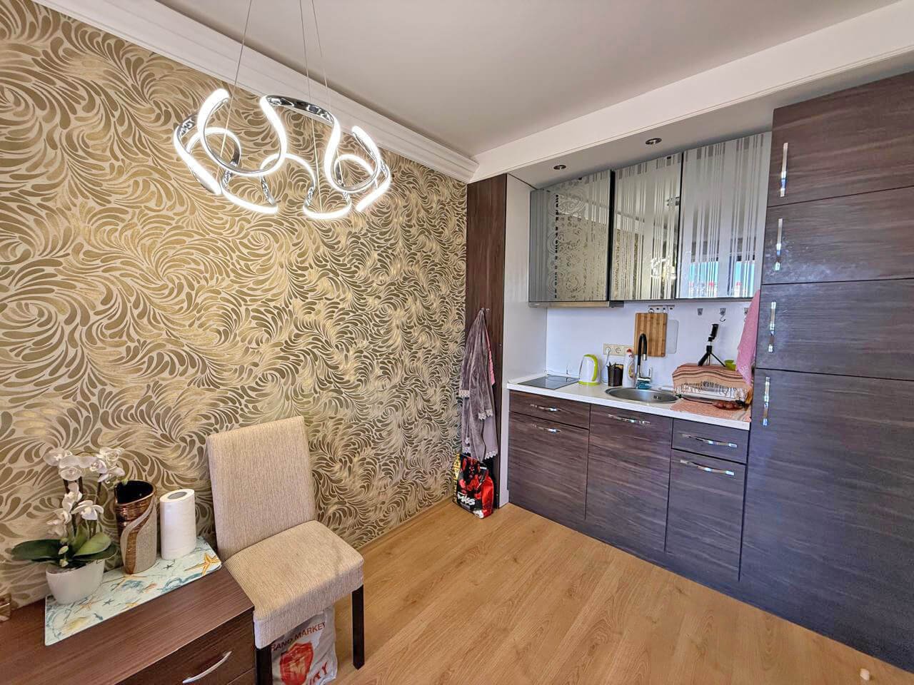 Zweizimmerwohnung mit Poolblick in der Wohnanlage Harmony Palace in Sonnenstrand, Bulgarien