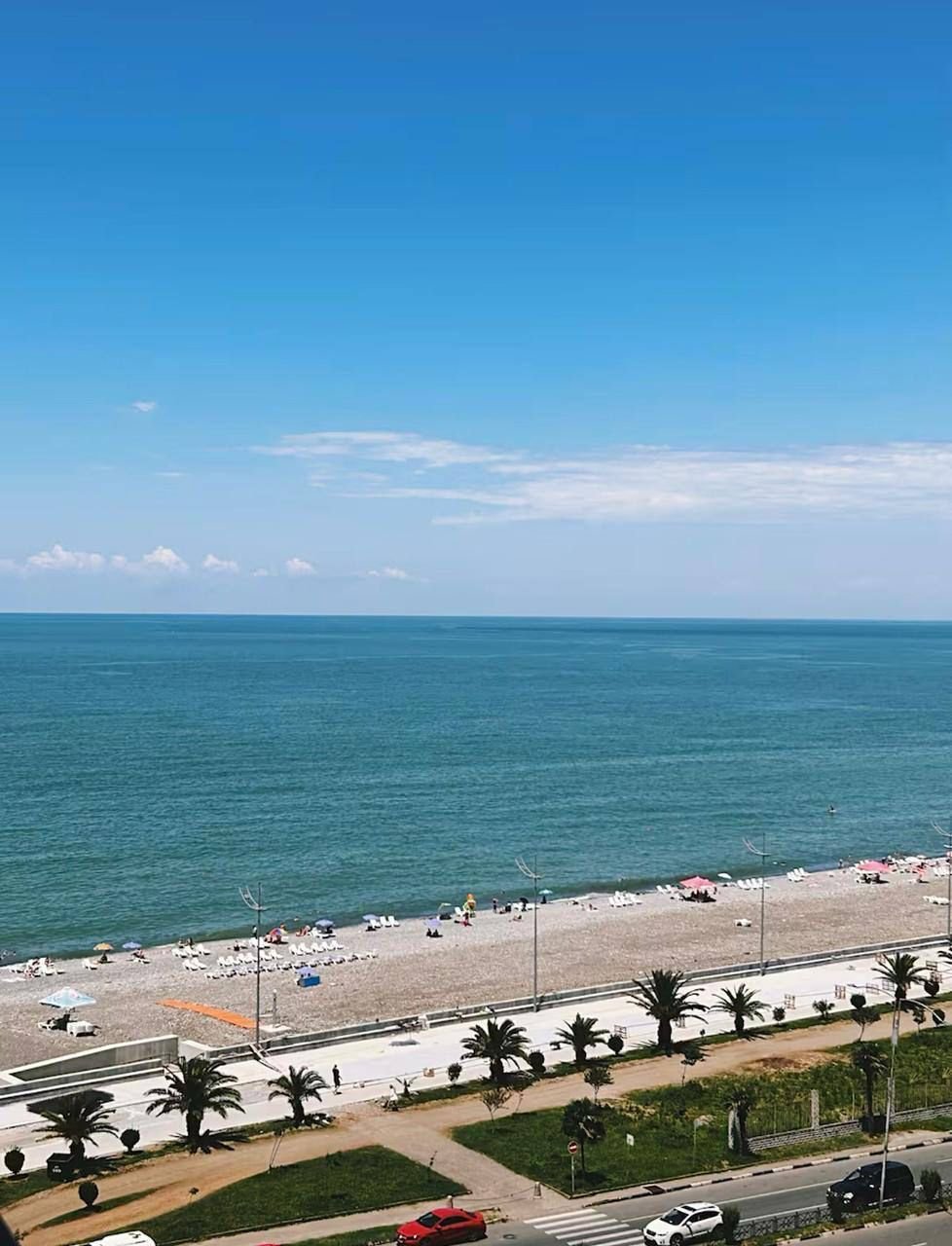 Gemütliches Designer-Studio mit Meerblick in Batumi, Georgien