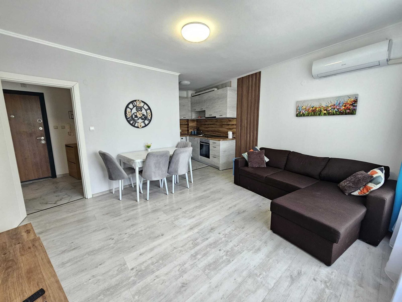 2-Zimmer-Wohnung mit Poolblick im Wohnkomplex Yassen Holiday, Sonnenstrand, Bulgarien