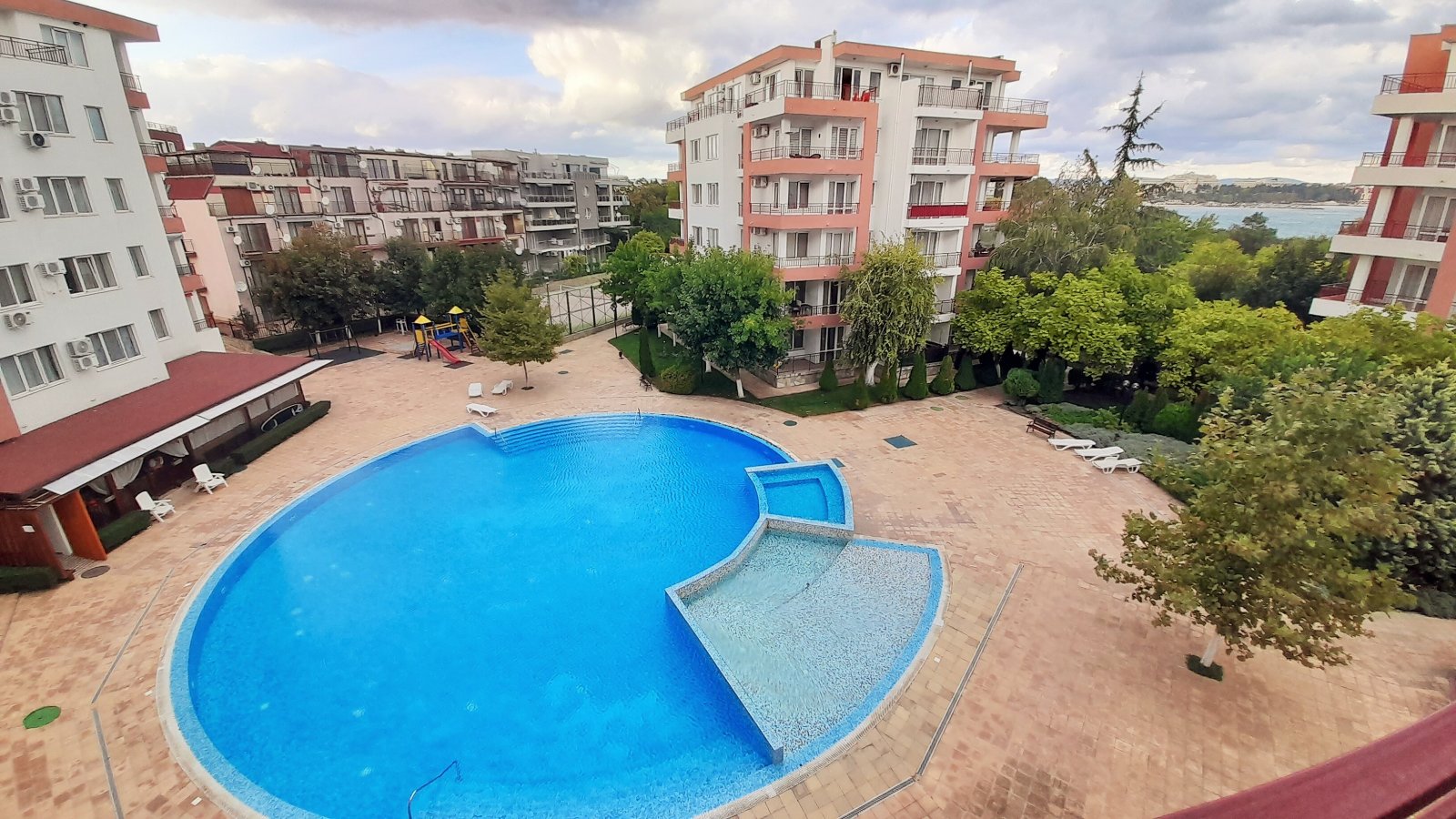 2-Zimmer-Wohnung mit Meerblick in erster Meereslinie – Riviera Fort Beach, Rawda, Bulgarien