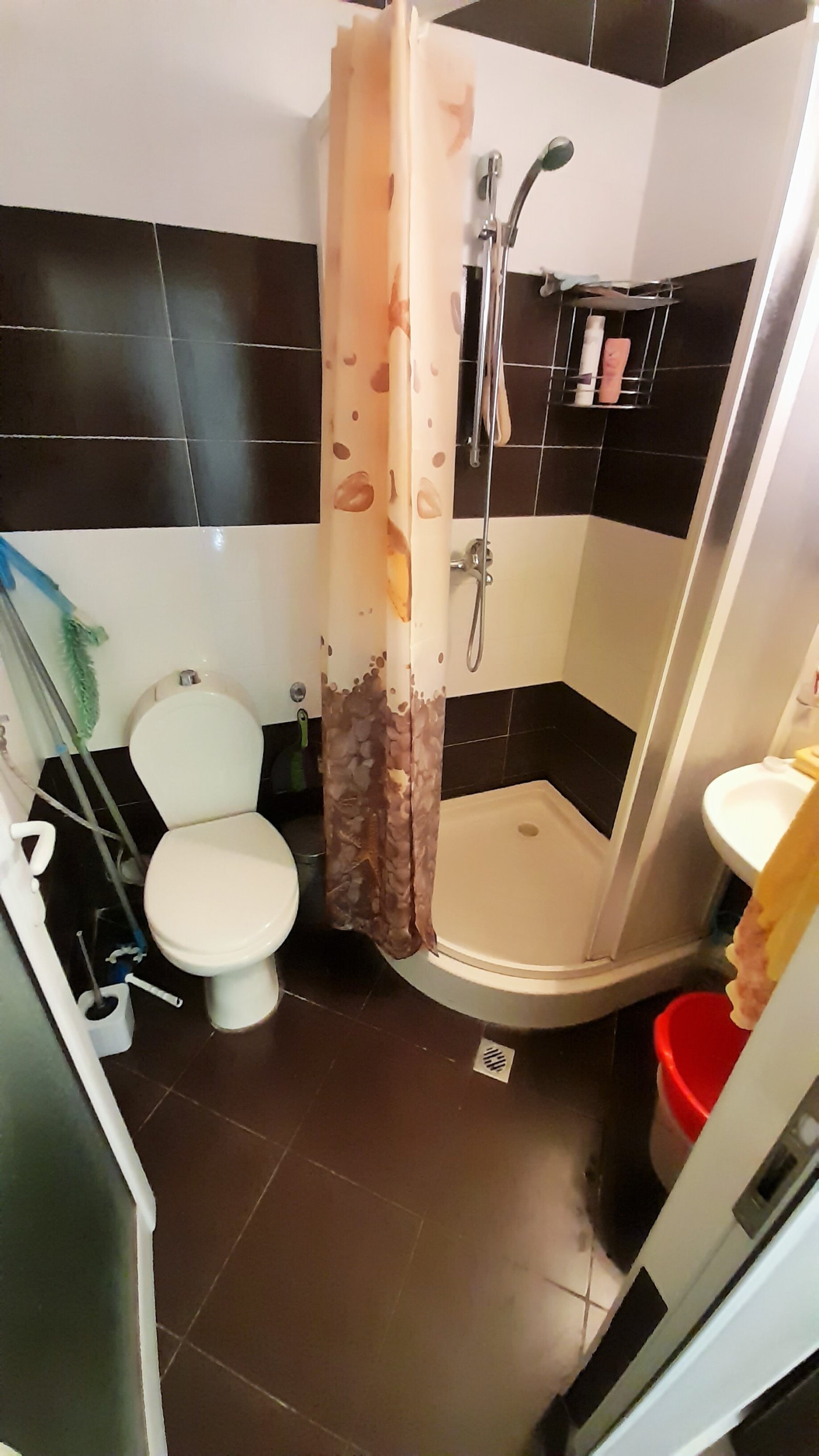 2-Zimmer-Wohnung mit Stellplatz im Wohnkomplex NEV in Sarafowo, Burgas, Bulgarien