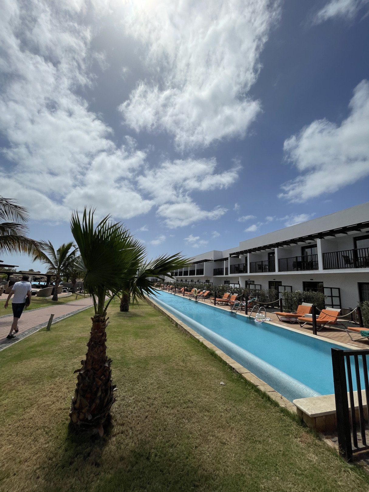 Garantierte Rendite, Ein-Zimmer-Apartment mit Blick auf die Pools im Melia Llana Beach Resort, Kap Verde