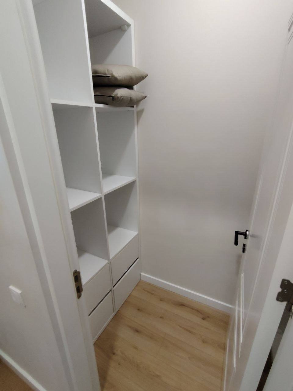 Studio-Apartment mit Meerblick auf einer hohen Etage im Steps Batumi, Georgien – Voll möblierte Immobilie nahe dem Strand
