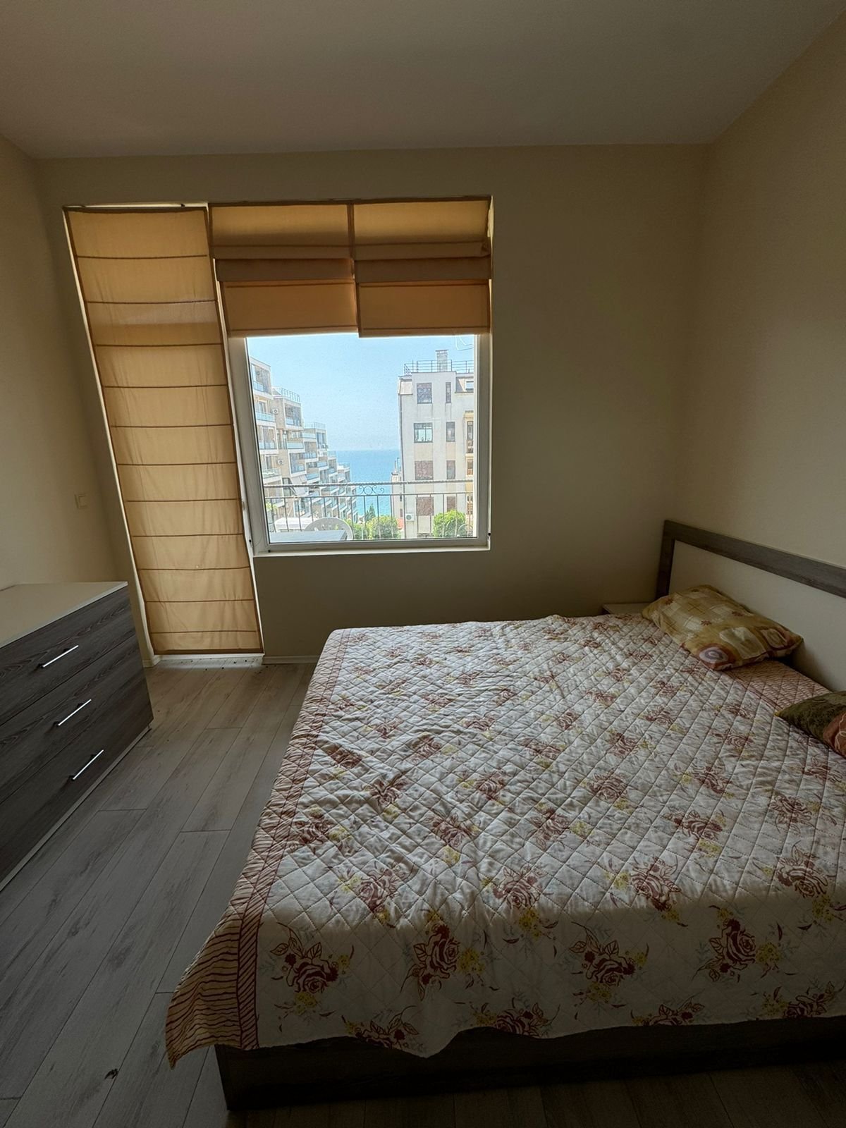 Dreizimmerwohnung mit Meerblick im Wohnkomplex Zarya, Sveti Vlas, Bulgarien
