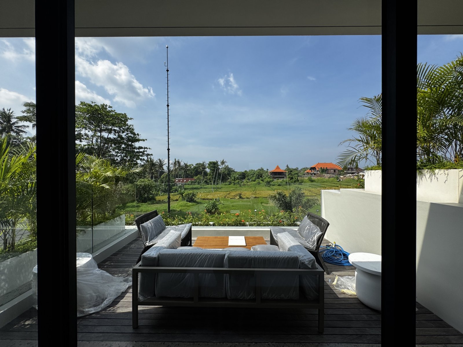 Ecoverse Residence