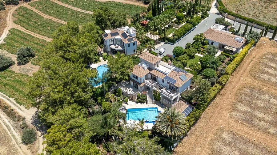 Freistehende Villa in Argaka, Paphos