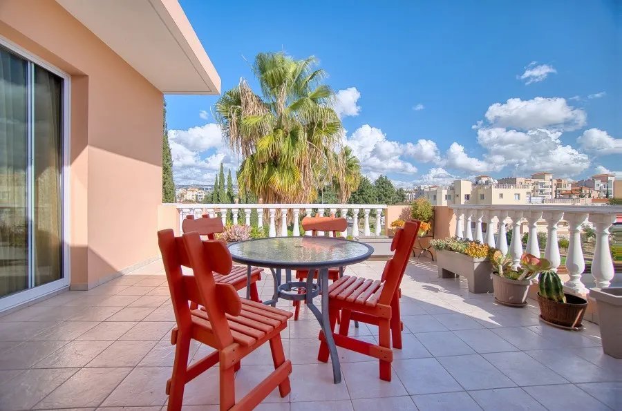 Penthouse in Kato Paphos - Universal, Paphos