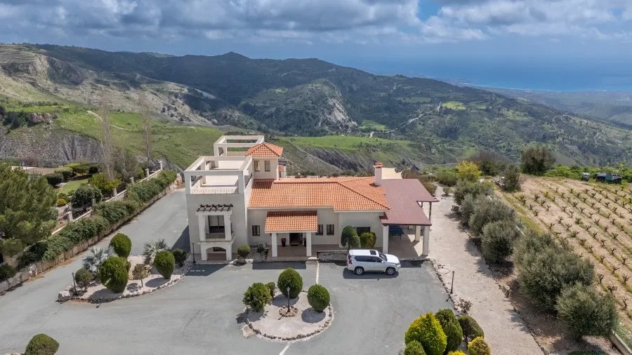 Freistehende Villa in Kathikas, Paphos