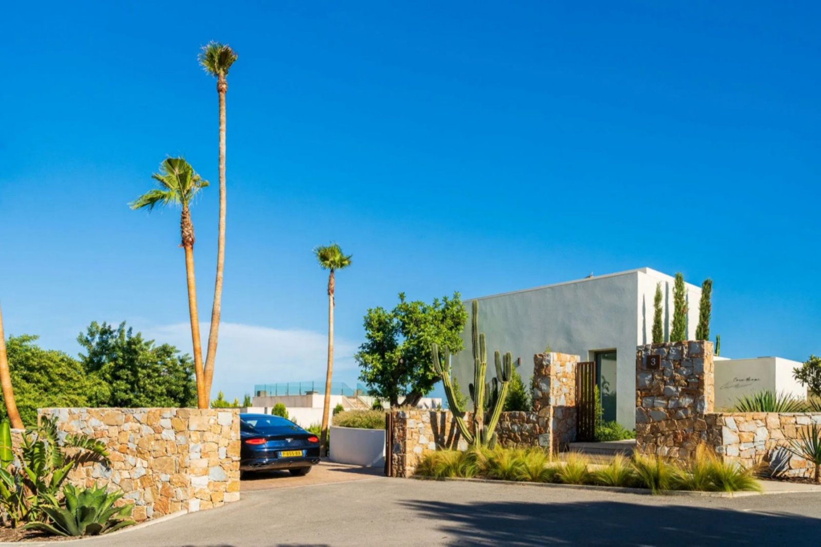 Luxuriöses und zeitloses Haus mit Pool und Garage direkt am Golfplatz – San Miguel de Salinas, Alicante