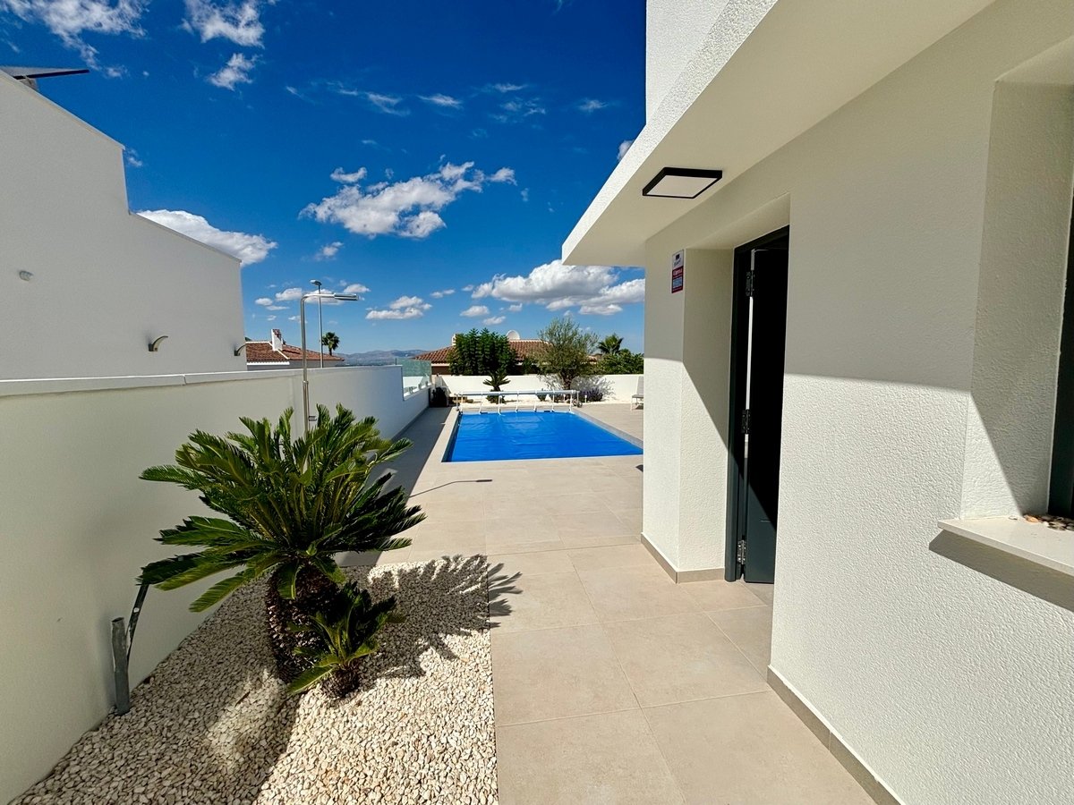 Exklusive Einfamilienhäuser, privater Pool und Garten, Rojales