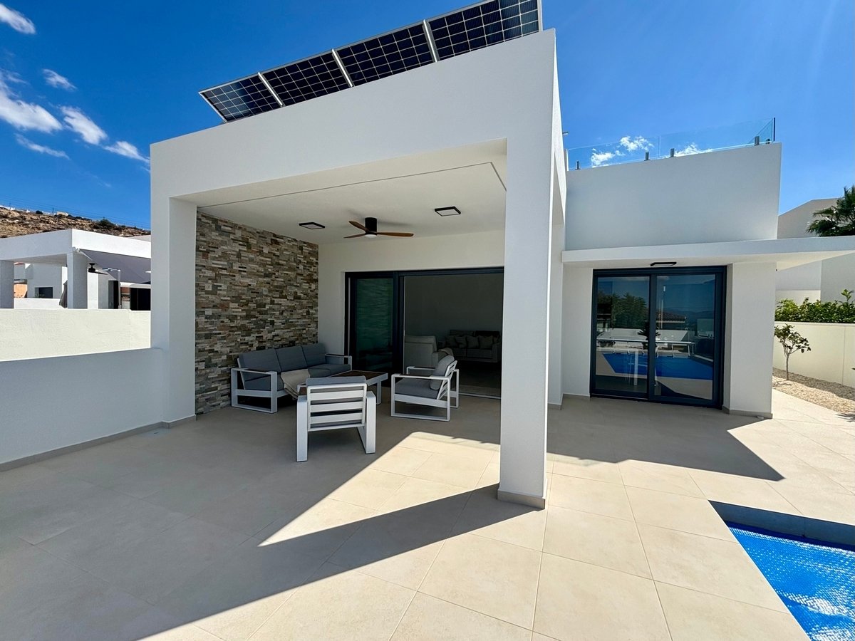 Exklusive Einfamilienhäuser, privater Pool und Garten, Rojales
