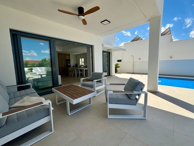 Exklusive Einfamilienhäuser, privater Pool und Garten, Rojales