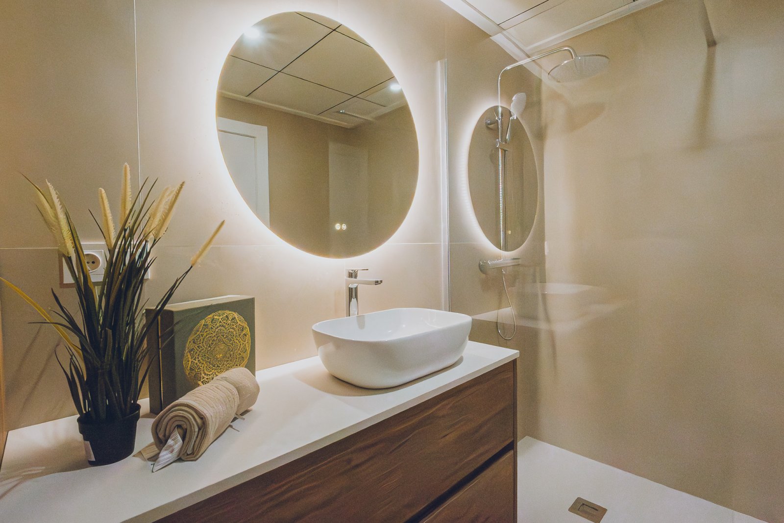 Moderne Apartments und Penthäuser, private Terrassen und Garagen, Redován