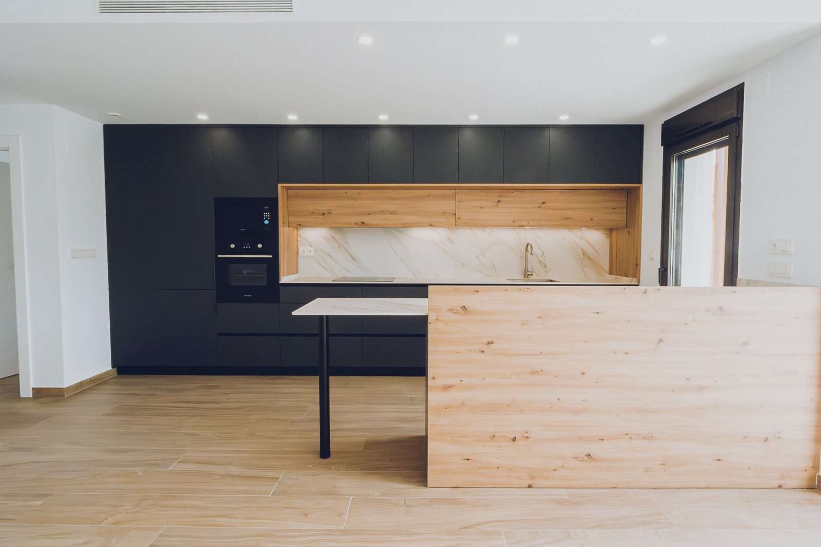 Moderne Apartments und Penthäuser, private Terrassen und Garagen, Redován