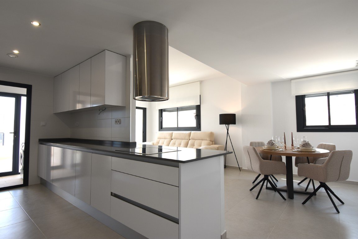 Modernes Apartment mit Pool, San Miguel de Salinas