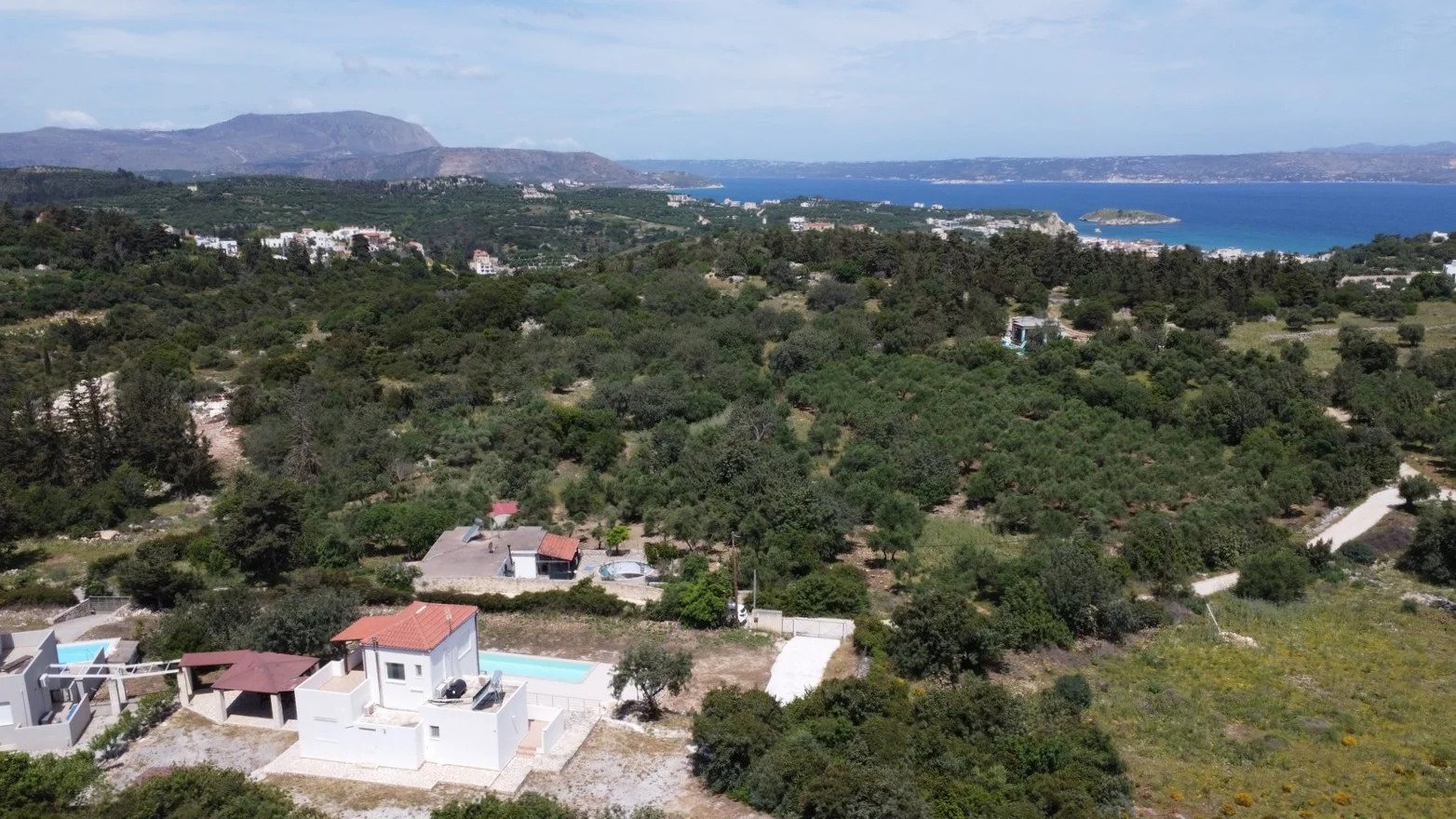 Elegante Villa mit vier Schlafzimmern, Infinity-Pool und Bergblick – Aspro, Kreta, Griechenland