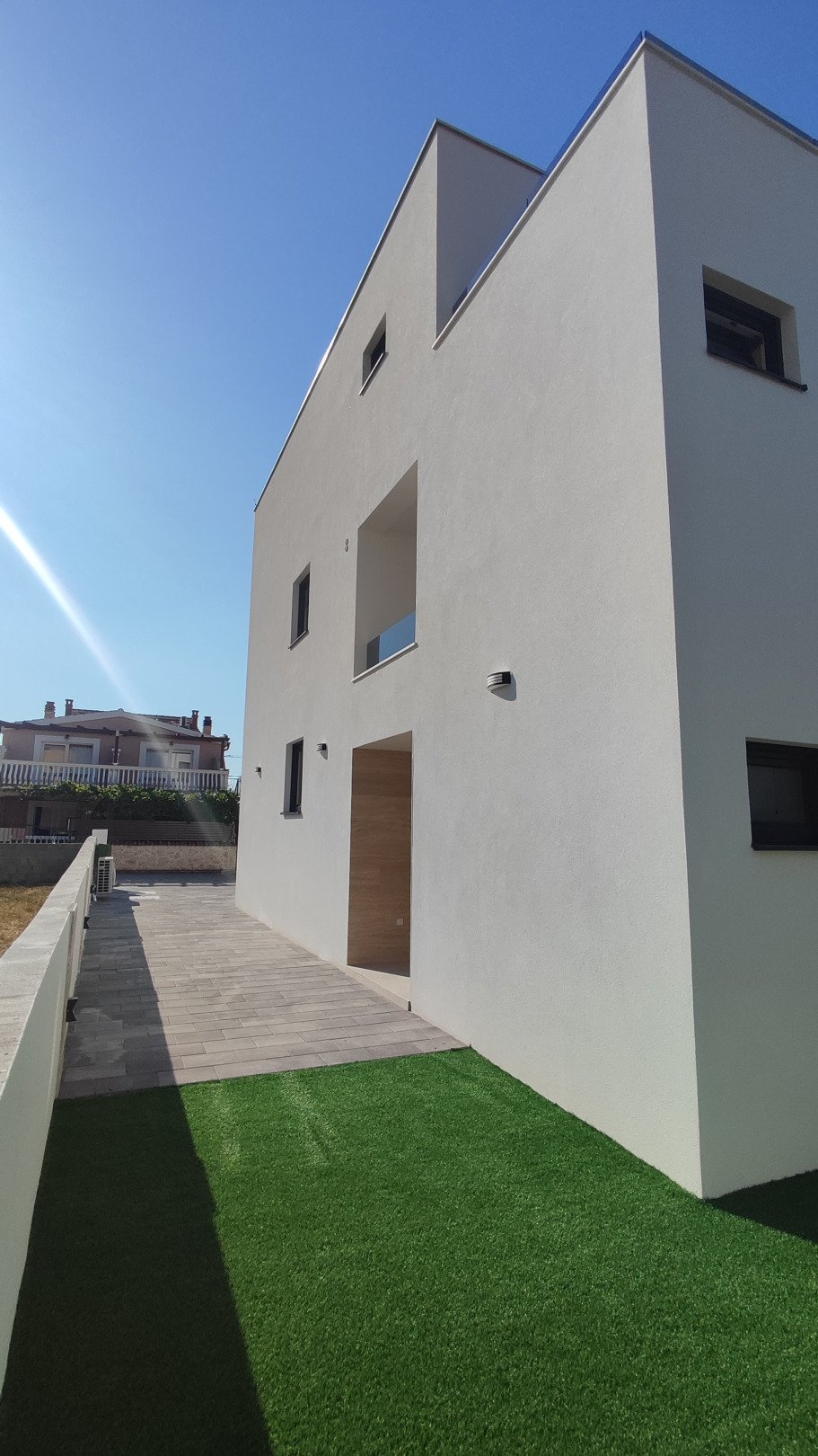 Modernes dreistöckiges Haus mit Meerblick, nur 300 Meter vom Strand entfernt, Vodice, Srima