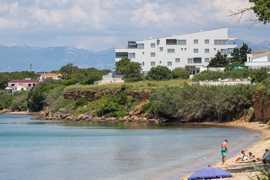 Povljana, Pag: Luxusapartment in erster Reihe zum Meer mit Terrasse, Povljana Povljana, Pag: Luxusapartment in erster Reihe zum Meer mit Terrasse, Povljana