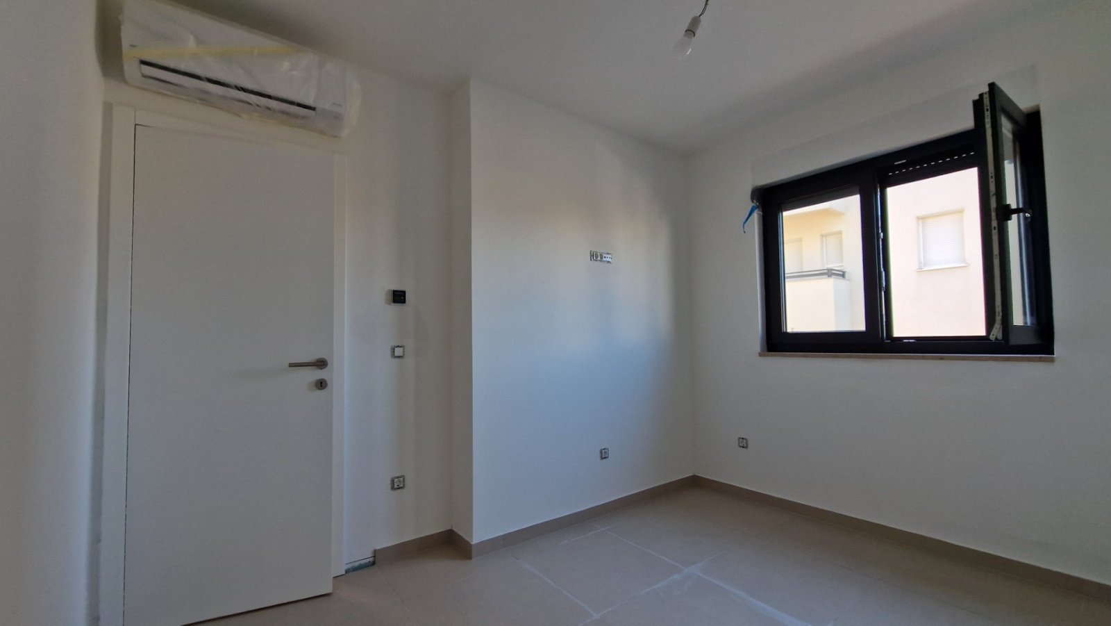 Luxuriöses Penthouse mit Aufzug und Dachterrasse mit Meerblick, Ražanac, Kroatien