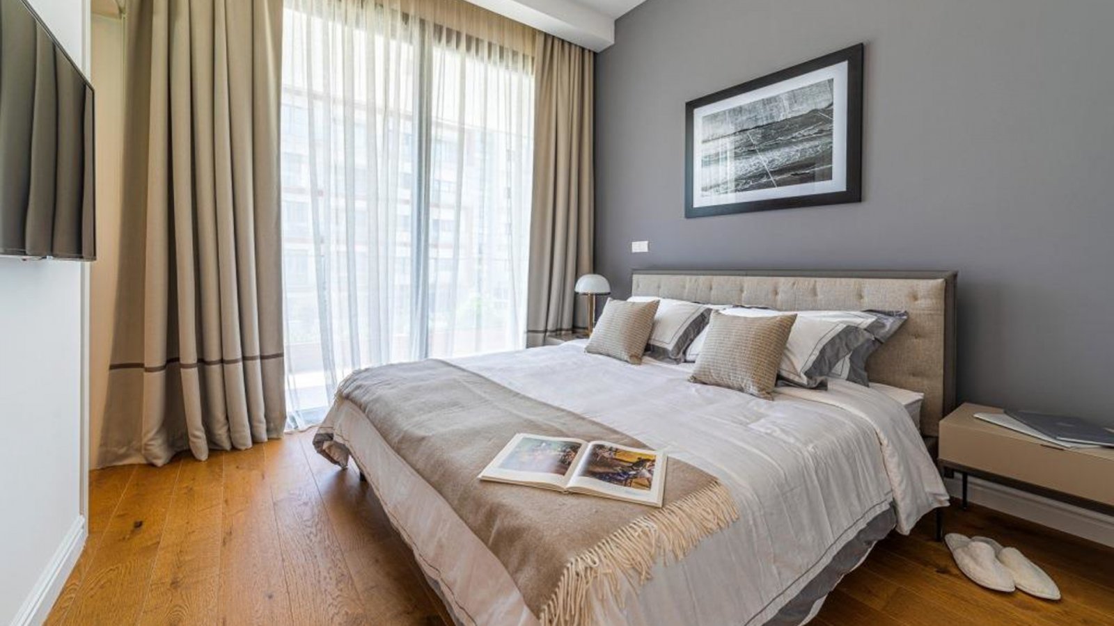 Modernes Apartment mit zwei Schlafzimmern → in Strand- und Zentrumsnähe, mit Panoramablick aufs Meer → Paphos
