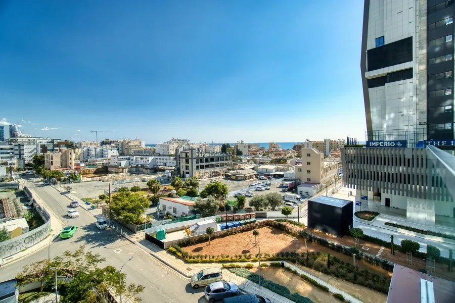 Hochhauswohnung in Potamos Germasogeias, Limassol
