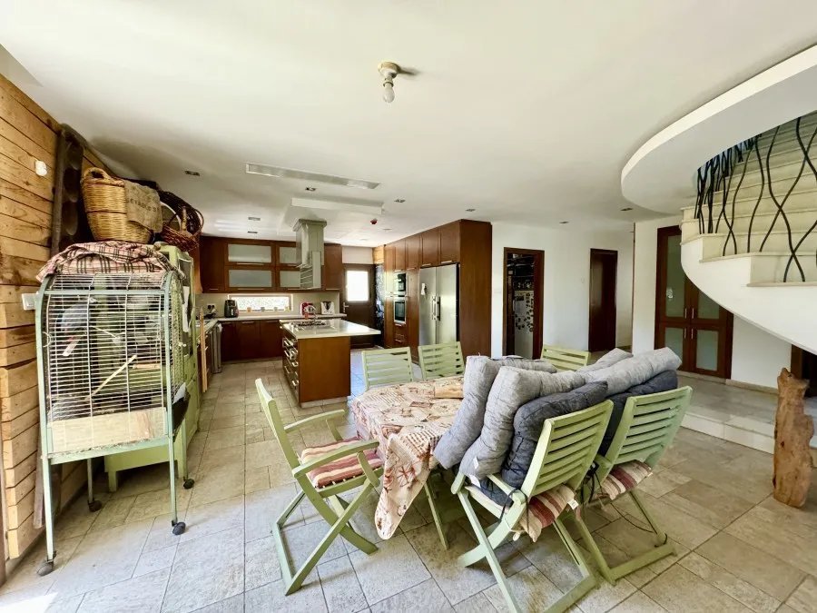 Freistehende Villa in Akrounta, Limassol