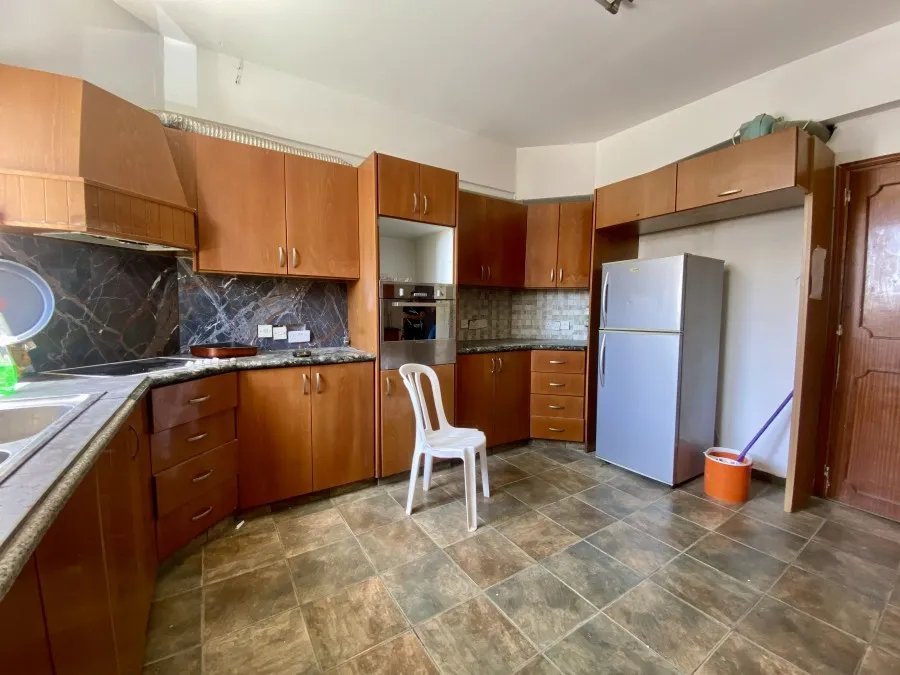 Doppelhaushälfte in Mesa Yitonia, Limassol