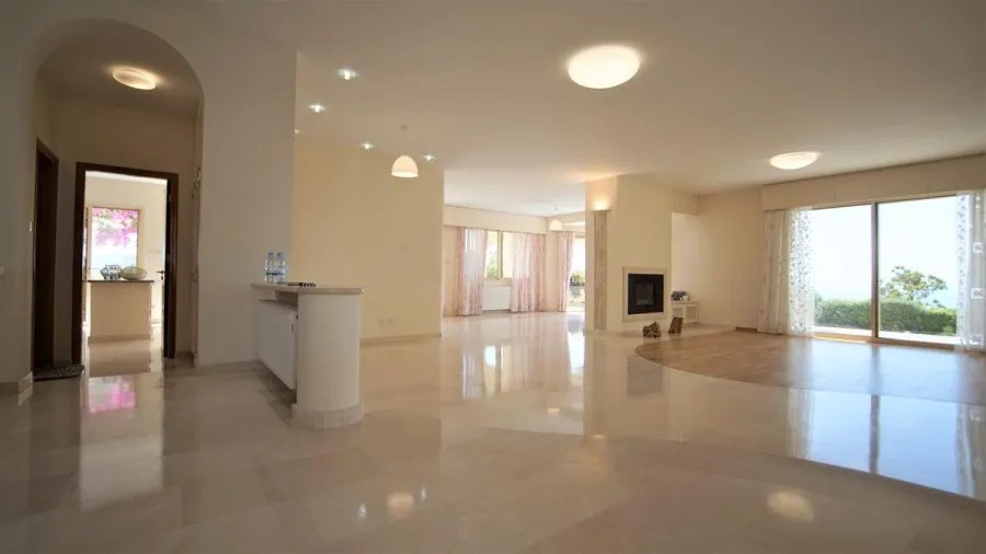 Freistehende Villa in Agios Tychonas, Limassol