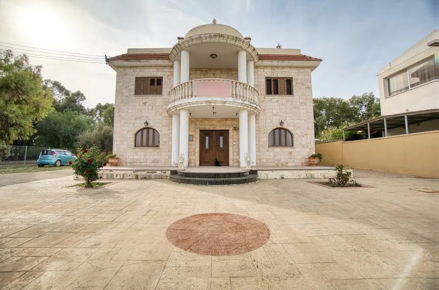 Zakaki: Freistehende Villa in Zakaki, Limassol 