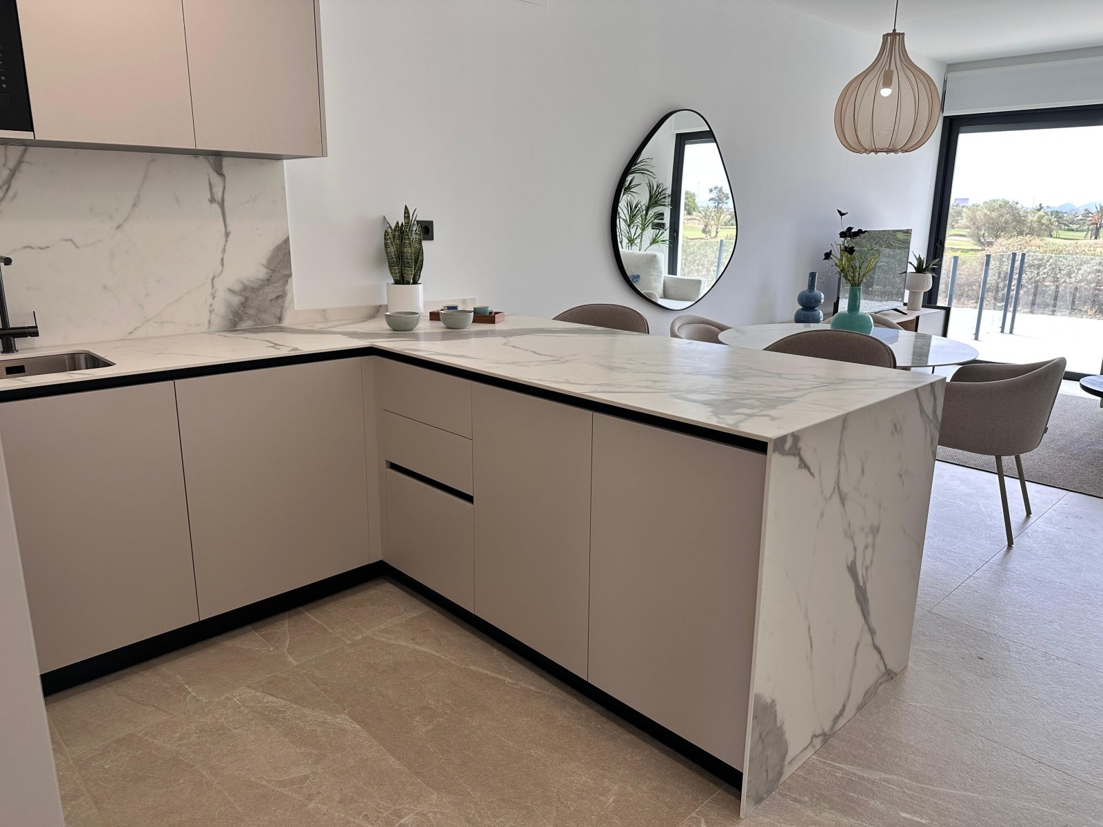 Modernes Apartment am Meer, ruhige Lage, Los Alcázares