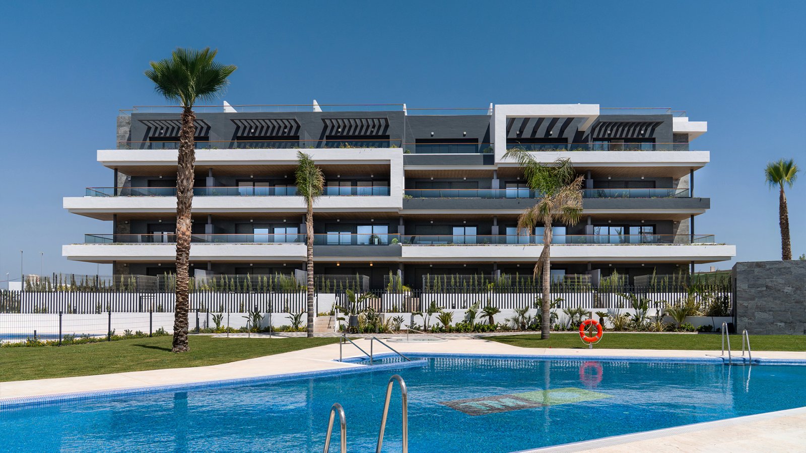 Luxusapartments an der Lagune und am Park, Torrevieja