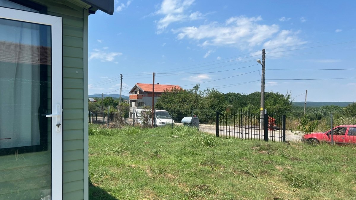 Mobilhaus mit großem Grundstück im Dorf Pismenovo, Region Burgas, Bulgarien