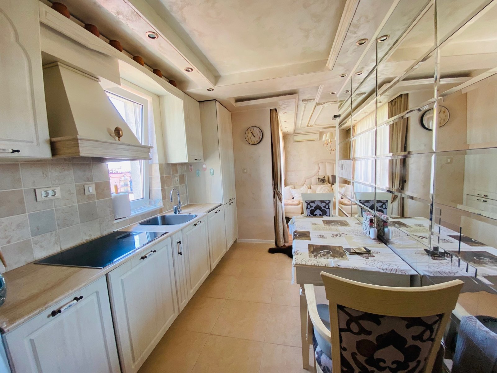 Ravda: 3 Zimmer Wohnung in einem Haus ohne Wartungsgebühr im Herzen von Ravda Bulgarien Ravda: 3 Zimmer Wohnung in einem Haus ohne Wartungsgebühr im Herzen von Ravda Bulgarien