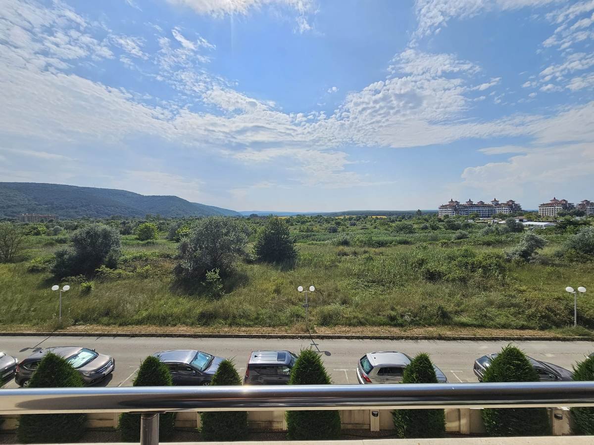 4-Zimmer-Wohnung mit Meer- und Poolblick im Komplex Obzor Beach Resort, Obzor, Bulgarien
