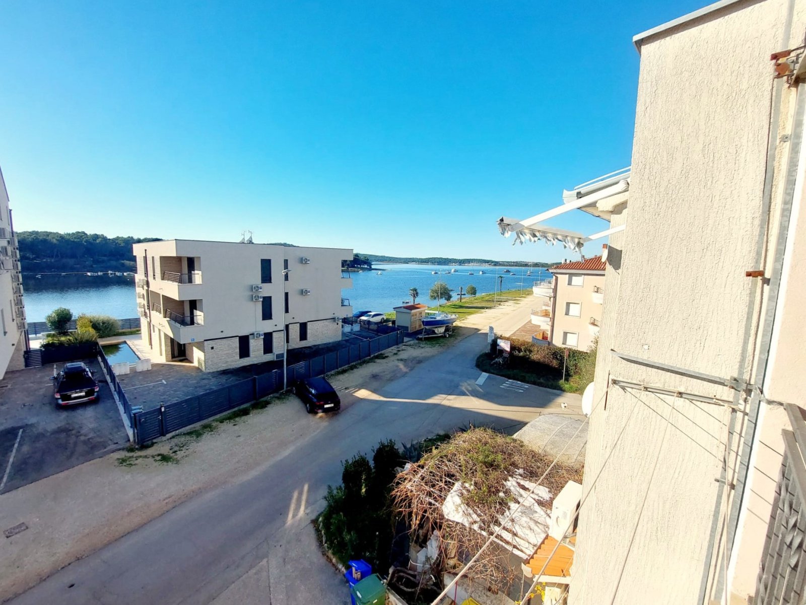 Medulin, Medulin: Modernes Apartment mit Meerblick, 150 m vom Strand entfernt, Medulin, Kroatien Medulin, Medulin: Modernes Apartment mit Meerblick, 150 m vom Strand entfernt, Medulin, Kroatien