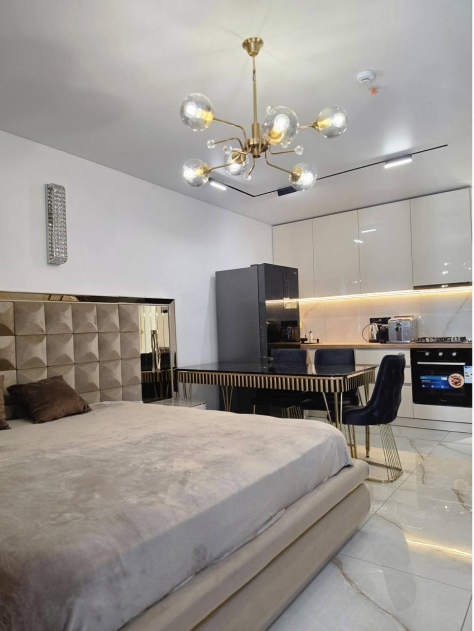 Modernes Studio in Palm Residence, Batumi, Georgien – Geräumiges Apartment am New Boulevard nahe dem Strand