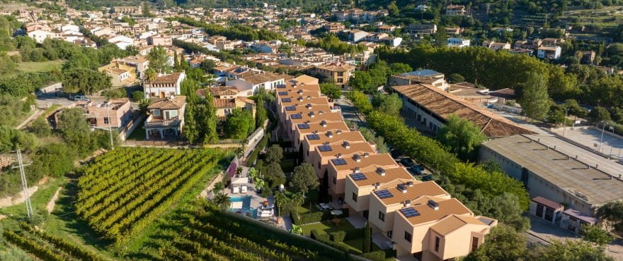 Vollständig möbliertes Musterhaus mit Garten in der Nähe von Tramuntana, Esporles, Mallorca