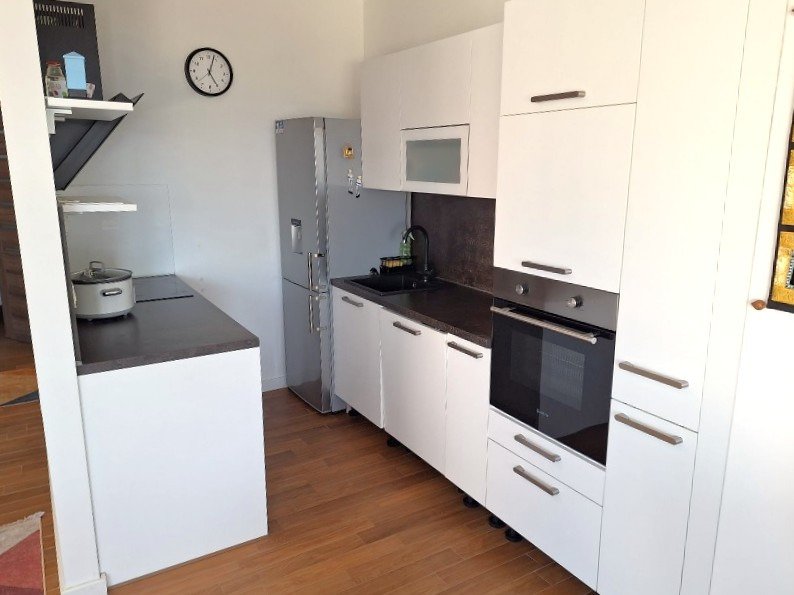 Geräumige Wohnung mit drei Schlafzimmern und Terrasse, 50 m vom Meer entfernt, Mandre, Insel Pag